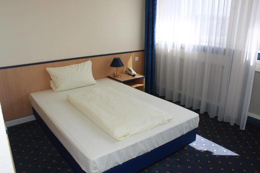 Stern Am Rathaus Hotell Köln Exteriör bild